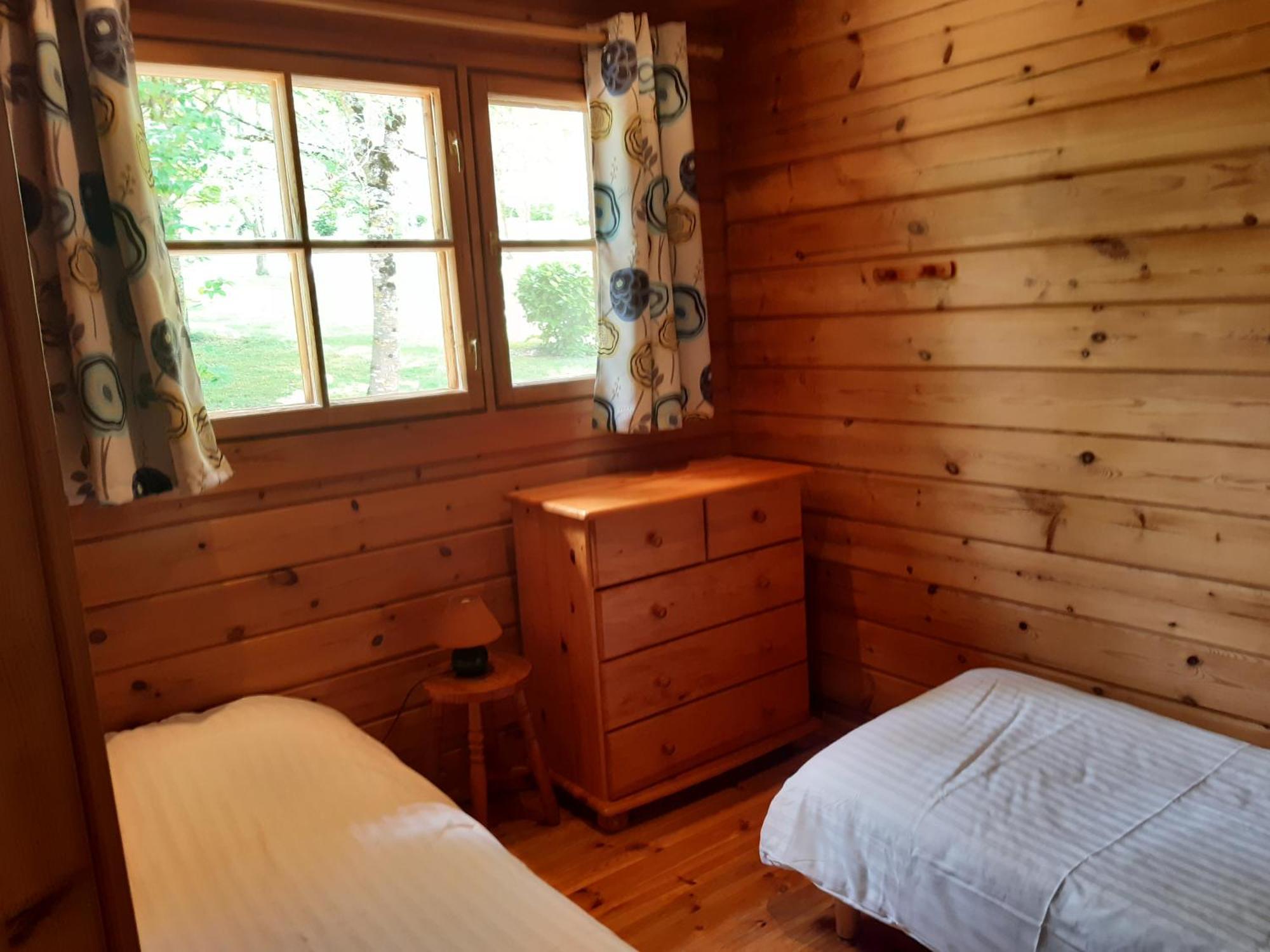 Les Chalets De Grazimis Condom Eksteriør bilde