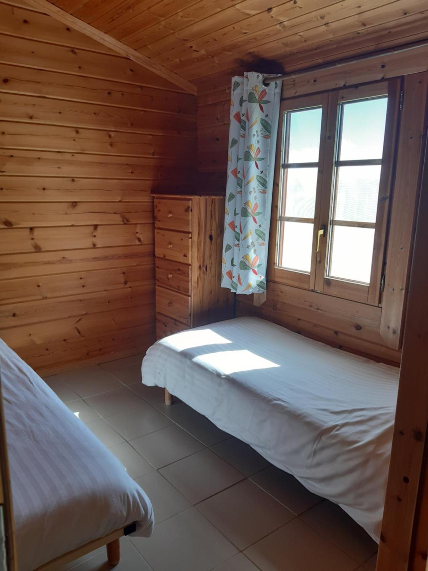 Les Chalets De Grazimis Condom Eksteriør bilde