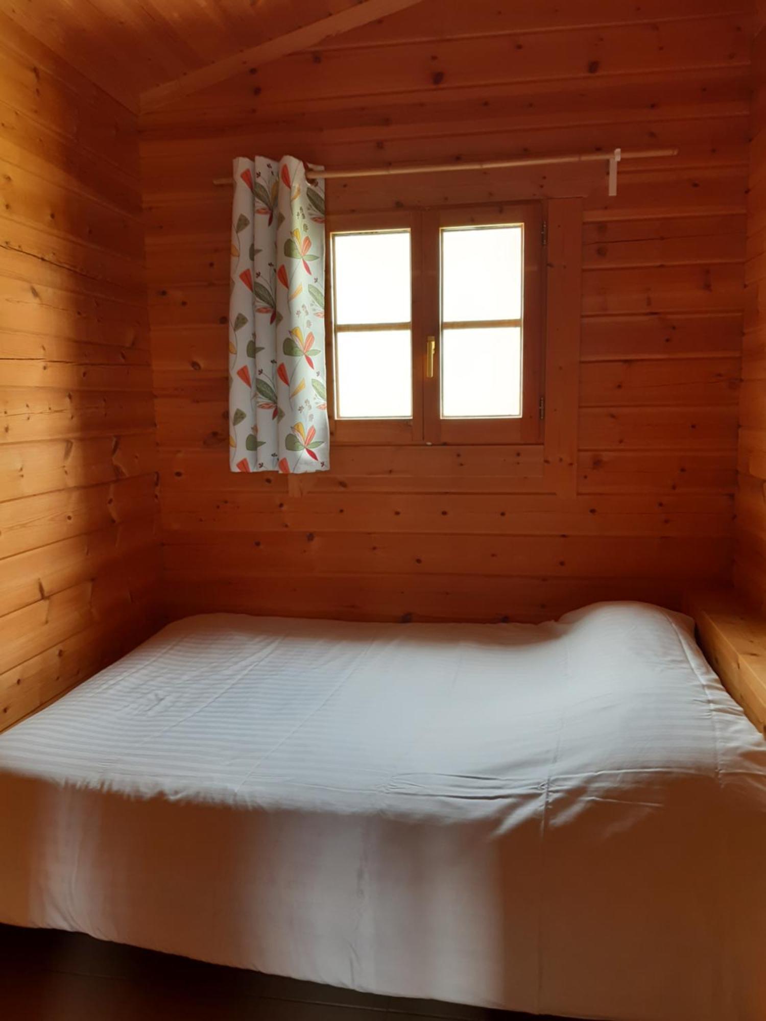 Les Chalets De Grazimis Condom Eksteriør bilde